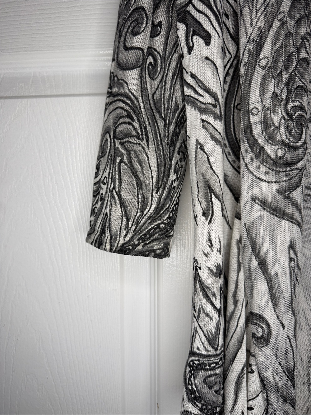 Alberto Makali White & Black Swirl Open Front Cardigan - Picture 3 of 8